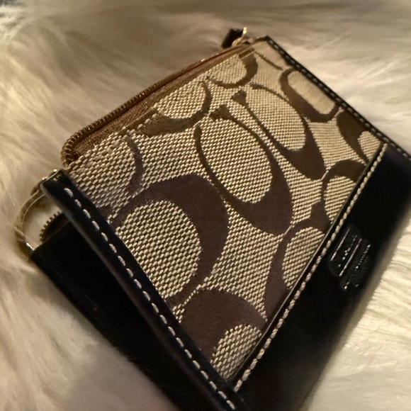 COACH Signature Zip Top Coin Purse, Card holder and keychain! - Picture 10 of 11